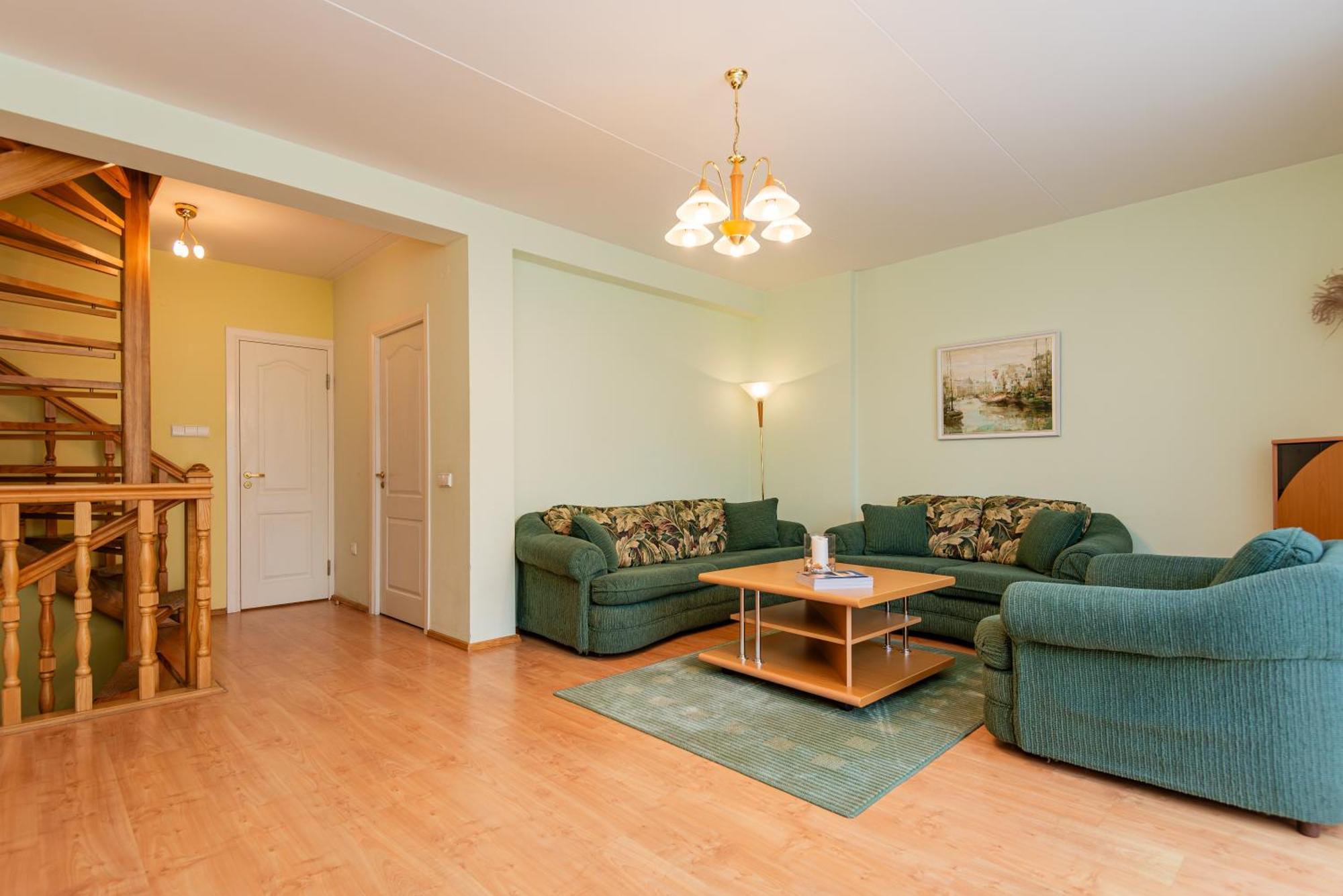 פלאנגה Family Inn Cottage With Terrace מראה חיצוני תמונה